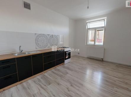 Pronájem bytu, 2+1, 76 m² obrázek