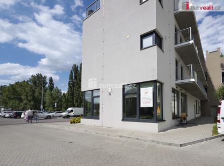 4 | Pronájem - obchodní prostor, 98 m²