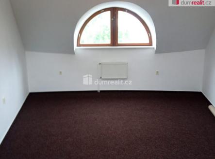 3 | Pronájem - komerční objekt, administrativní budova, 30 m²