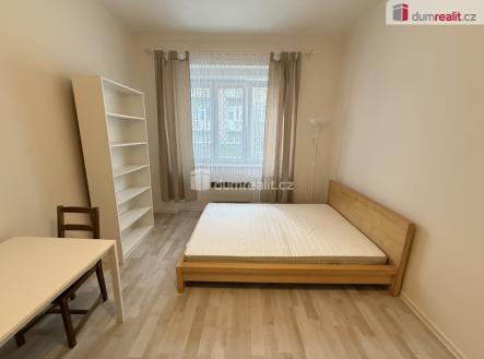 4 | Pronájem bytu, 1+kk, 30 m²