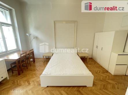 4 | Pronájem bytu, 1+kk, 25 m²