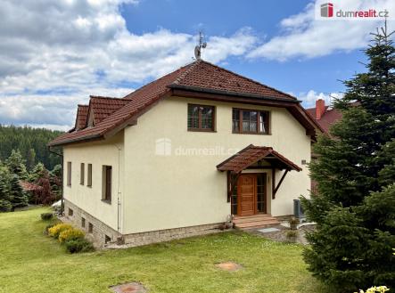 2 | Prodej - dům/vila, 390 m²