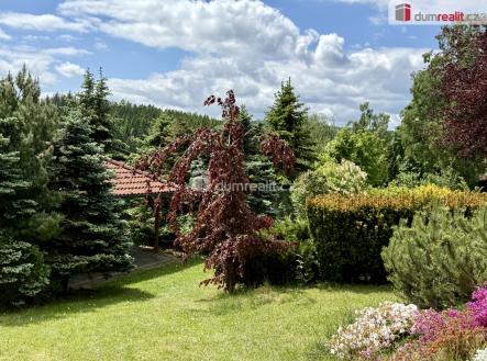 9 | Prodej - dům/vila, 390 m²