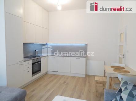 3 | Pronájem bytu, 2+kk, 44 m²