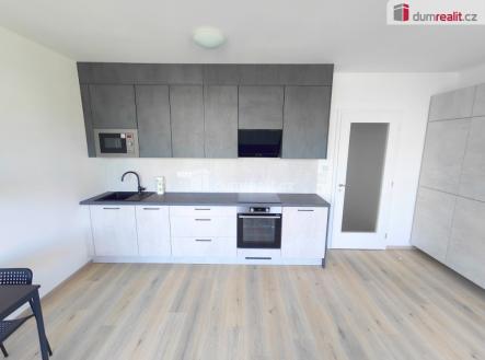 3 | Pronájem bytu, 1+kk, 39 m²