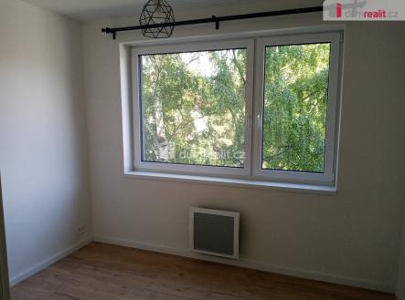 2 | Pronájem bytu, 2+kk, 36 m²