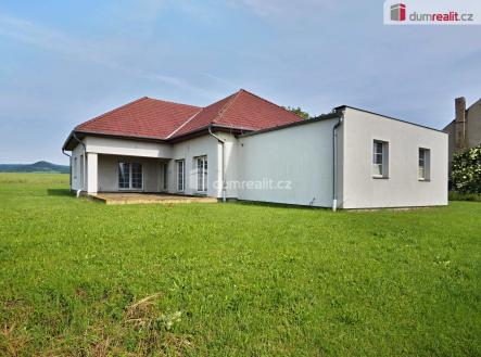 2 | Prodej - dům/vila, 247 m²