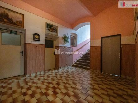 5 | Prodej - komerční objekt, jiný, 932 m²