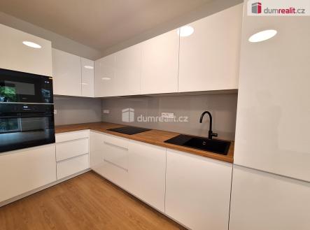 3 | Pronájem bytu, 2+kk, 62 m²