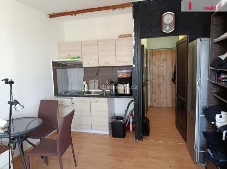 Pronájem bytu, 1+kk, 28 m² obrázek