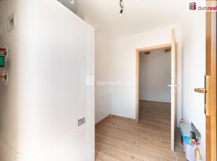 4 | Prodej - dům/vila, 187 m²