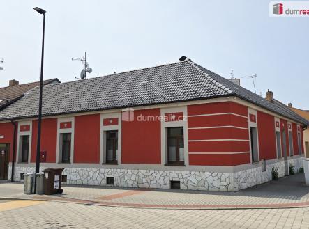 1 | Prodej - dům/vila, 200 m²