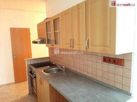 3 | Pronájem bytu, 2+1, 66 m²