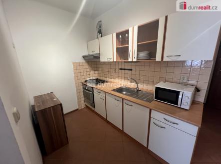 1 | Pronájem bytu, 1+kk, 35 m²