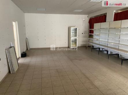 3 | Prodej - komerční objekt, nákupní středisko, 130 m²