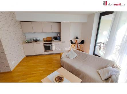 2 | Pronájem bytu, 2+kk, 55 m²