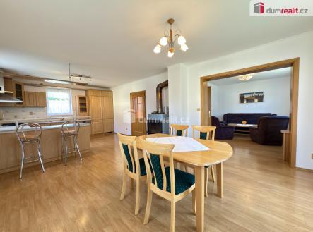 3 | Prodej - dům/vila, 140 m²
