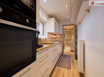 Prodej - dům/vila, 280 m² obrázek