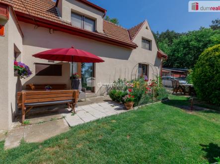 4 | Prodej - dům/vila, 280 m²
