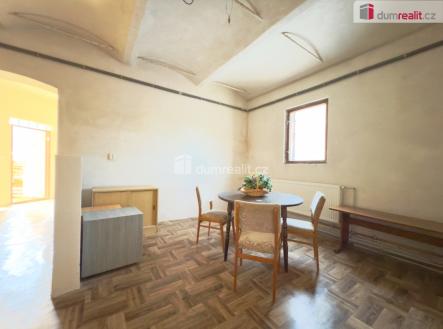 2 | Pronájem - dům/vila, 200 m²
