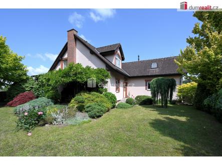 3 | Prodej - dům/vila, 248 m²