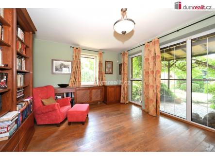 6 | Prodej - dům/vila, 248 m²