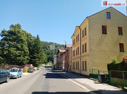 2 | Prodej - dům/vila, 390 m²
