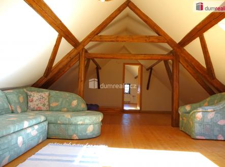 14 | Prodej - dům/vila, 180 m²