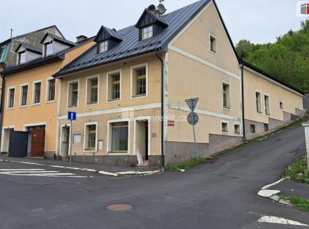 3 | Pronájem - obchodní prostor, 150 m²