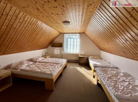 4 | Prodej - dům/vila, 140 m²