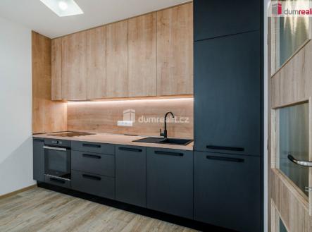 2 | Pronájem bytu, 2+kk, 52 m²