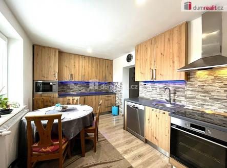 4 | Prodej - dům/vila, 90 m²