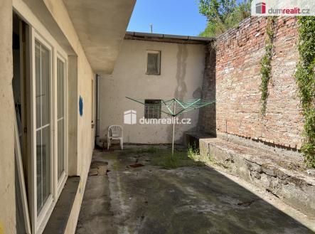 10 | Prodej - dům/vila, 230 m²