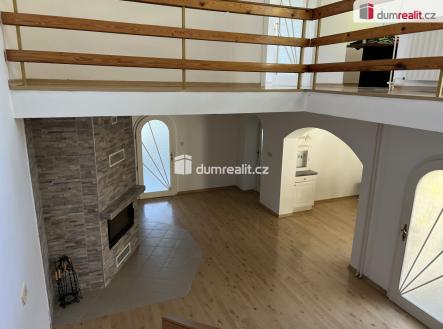 1 | Prodej - dům/vila, 230 m²