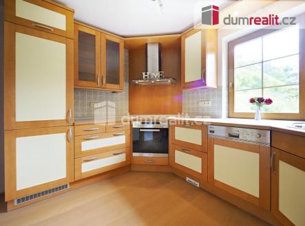 4 | Prodej - dům/vila, 286 m²