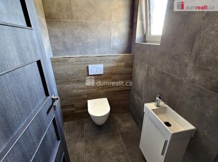 11 | Prodej - dům/vila, 200 m²