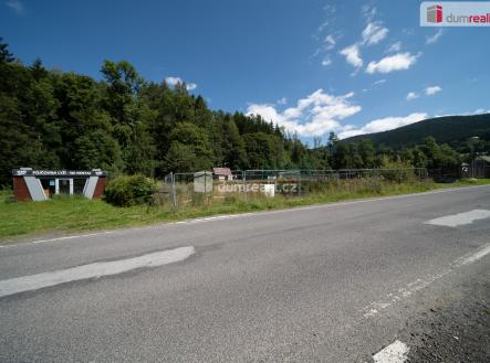 11 | Prodej - pozemek pro komerční výstavbu, 1 301 m²