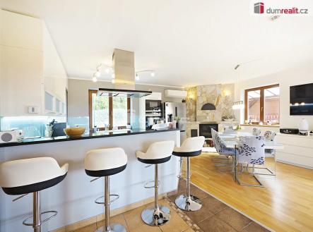 4 | Prodej - dům/vila, 177 m²