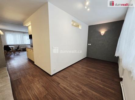 4 | Pronájem bytu, 2+kk, 77 m²
