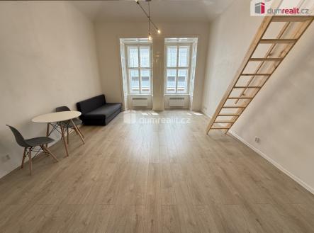 2 | Pronájem bytu, 1+kk, 48 m²