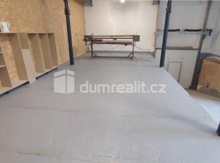 2 | Pronájem - komerční objekt, výroba, 200 m²