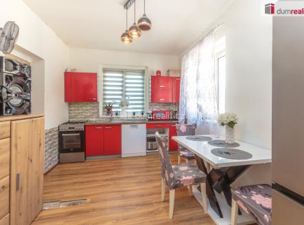 4 | Prodej - nájemní dům, 360 m²