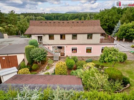 3 | Prodej - dům/vila, 921 m²