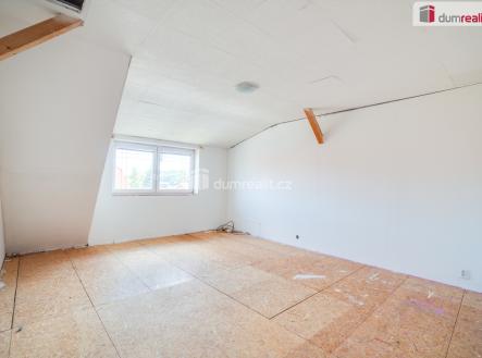 4 | Prodej - dům/vila, 249 m²