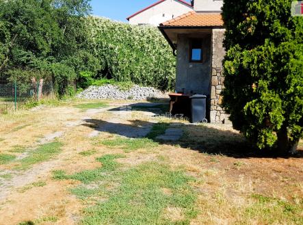 3 | Prodej - dům/vila, 303 m²