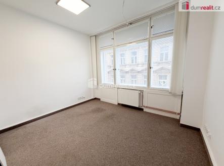1 | Pronájem - kanceláře, 23 m²