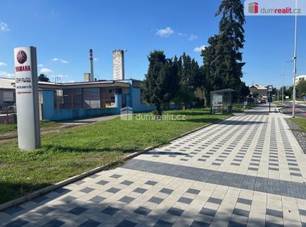 4 | Pronájem - komerční objekt, obchodní centrum, 324 m²