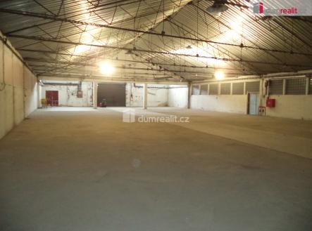 3 | Pronájem - výrobní prostor, 704 m²