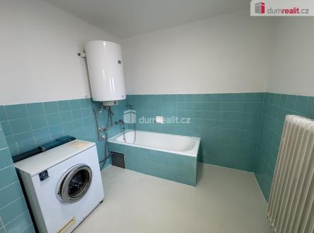 4 | Pronájem - dům/vila, 120 m²