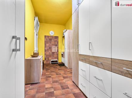 3 | Prodej - dům/vila, 500 m²